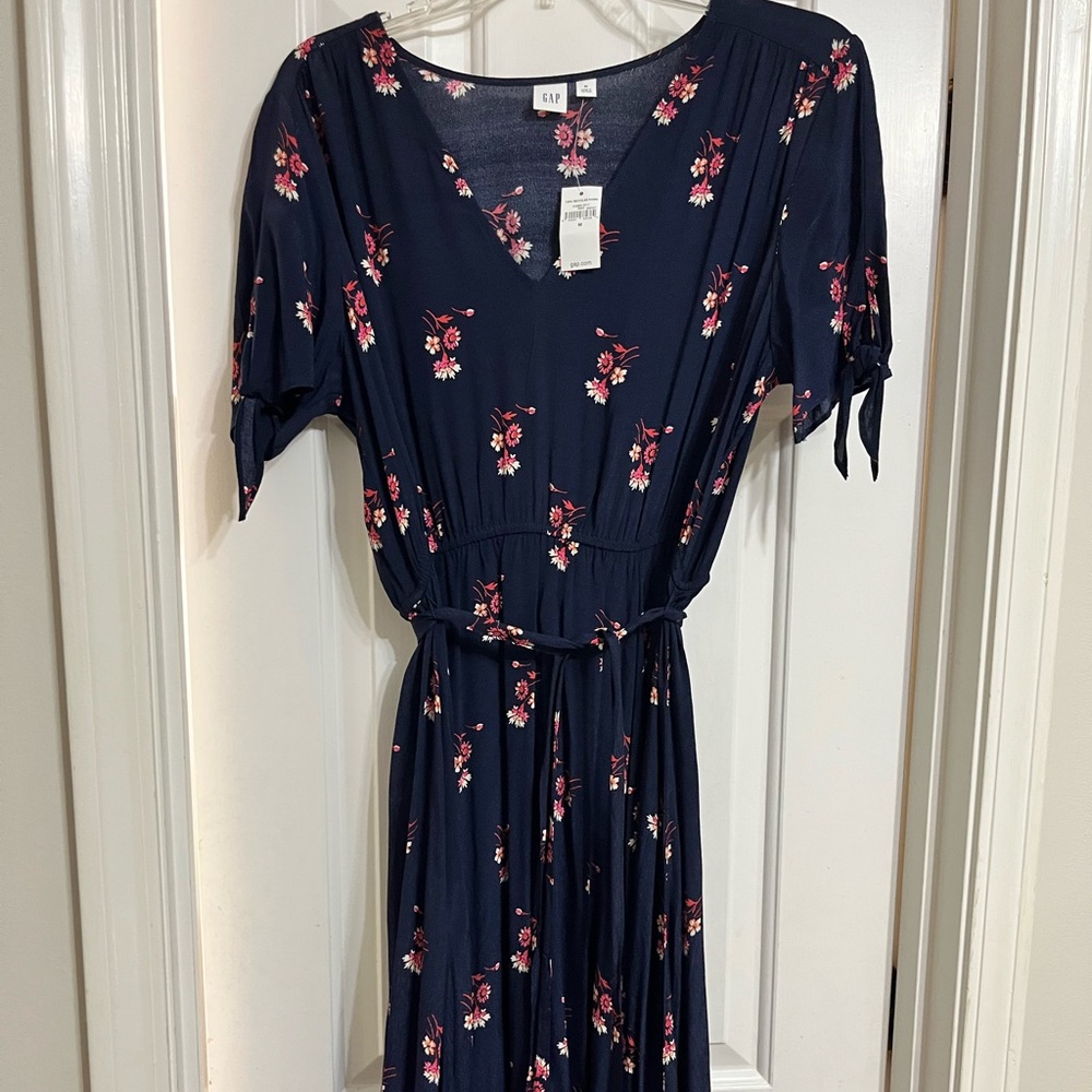 Gap navy floral dress